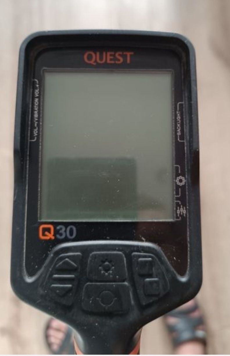 Wykrywacz metali Quest q30 bardzo dobry