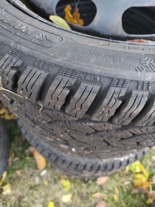 Opony 195 50 r15 kormoran 2023r 4 sztuki z felgami Mercedes + dojazdow