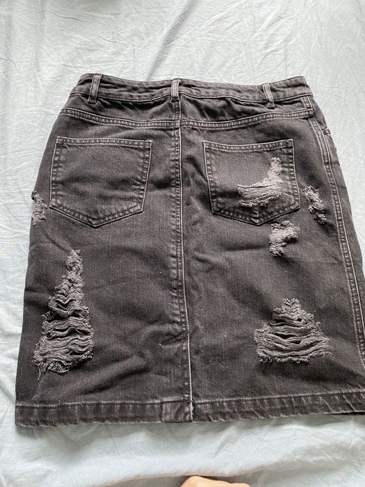 Spodniczka jeansowa Asos rozmiar 38 sprany kolor czarny z przetarciami