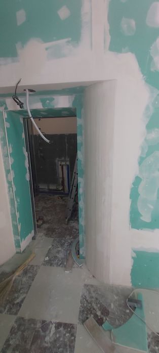 Виполняю роботи такі як монтаж гіпсокартону та всі види малярних робіт