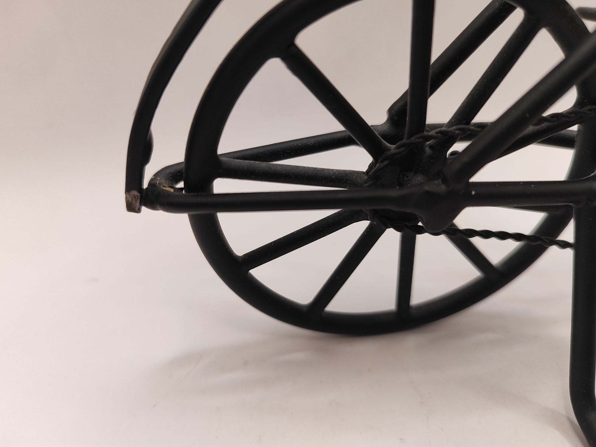 Rower metalowy metaloplastyka miniatura czarny model unikat kolekcja