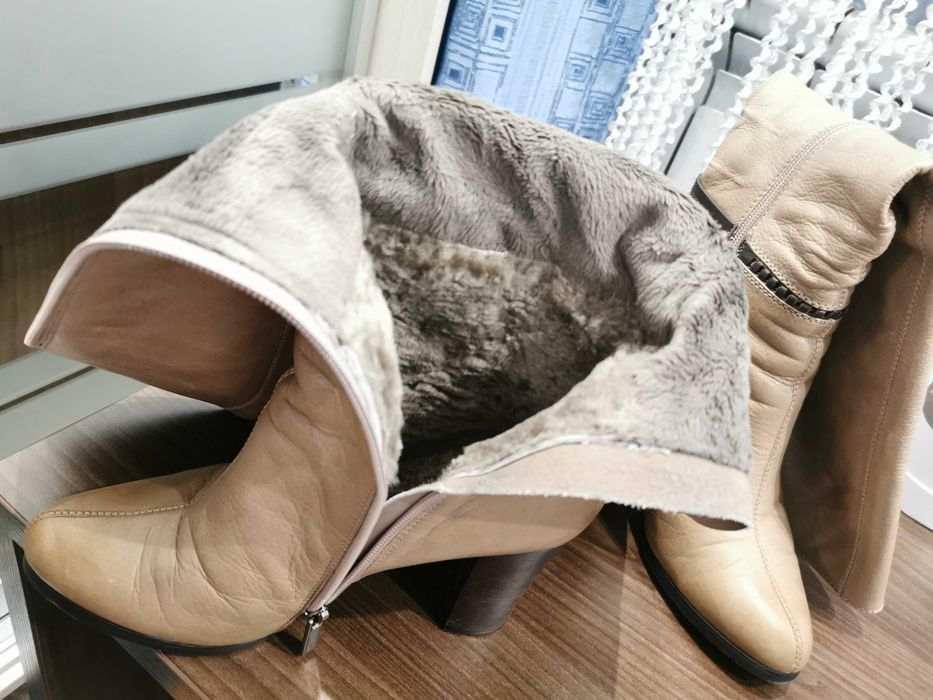 Продам зимние сапоги