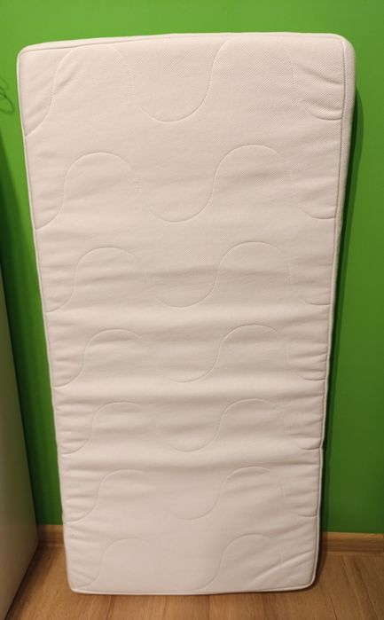 Materac 60x120x8 cm Krummelur Ikea + gratisy