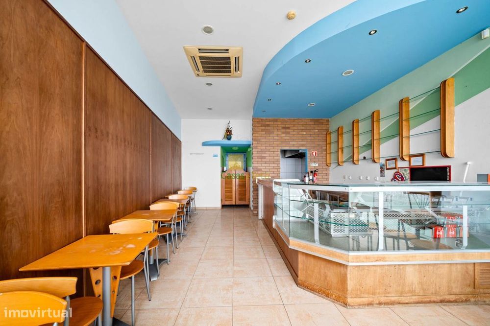 espaço comercial caniço garajau