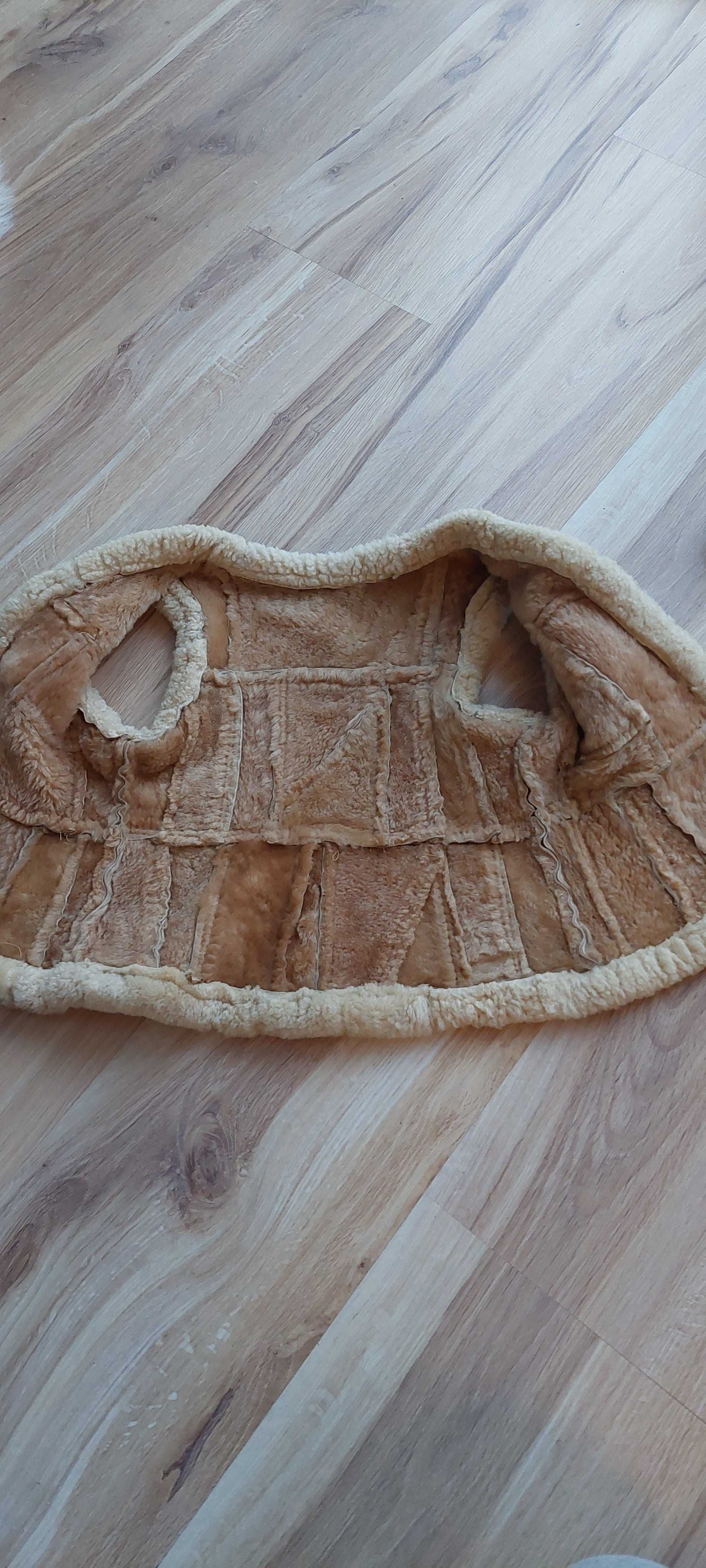 bezrękawnik, kamizelka z naturalnego kożuszka