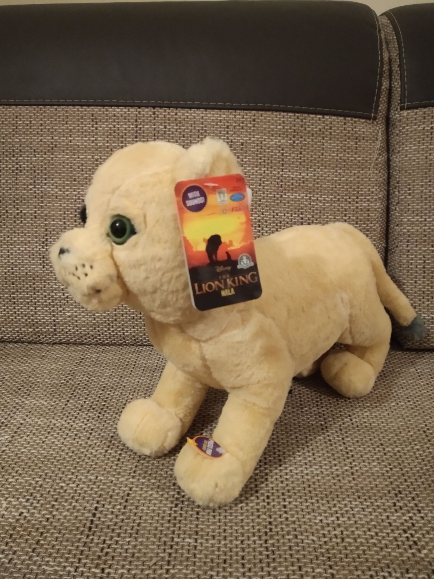Maskotka interaktywna Nala król lew Lion King pluszak dźwiękowa