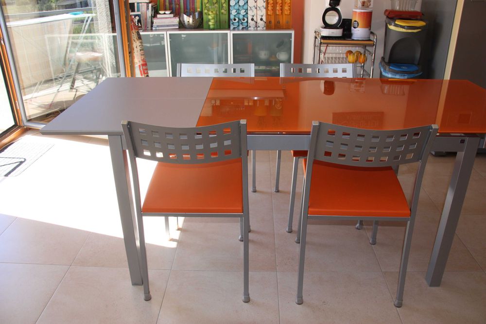 Mesa de cozinha extensível com 4 cadeiras