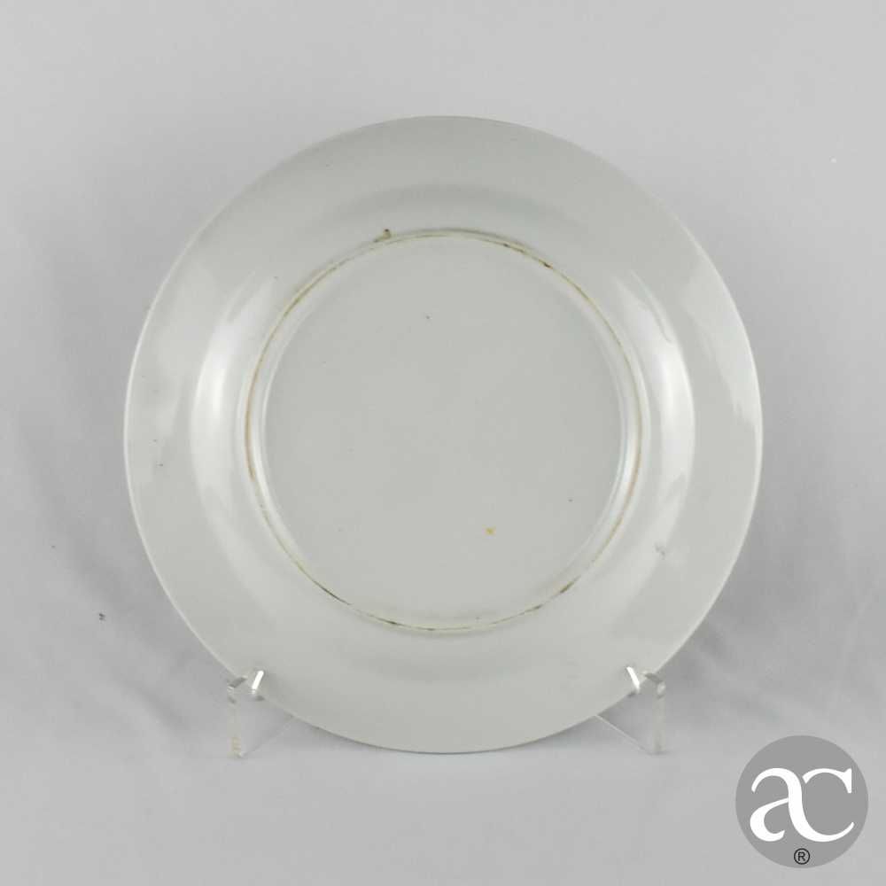 Prato em porcelana da China com brasão de Armas de Portugal