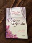 Violetas na Janela - Vera Lucia Marinzeck de Carvalho NOVO