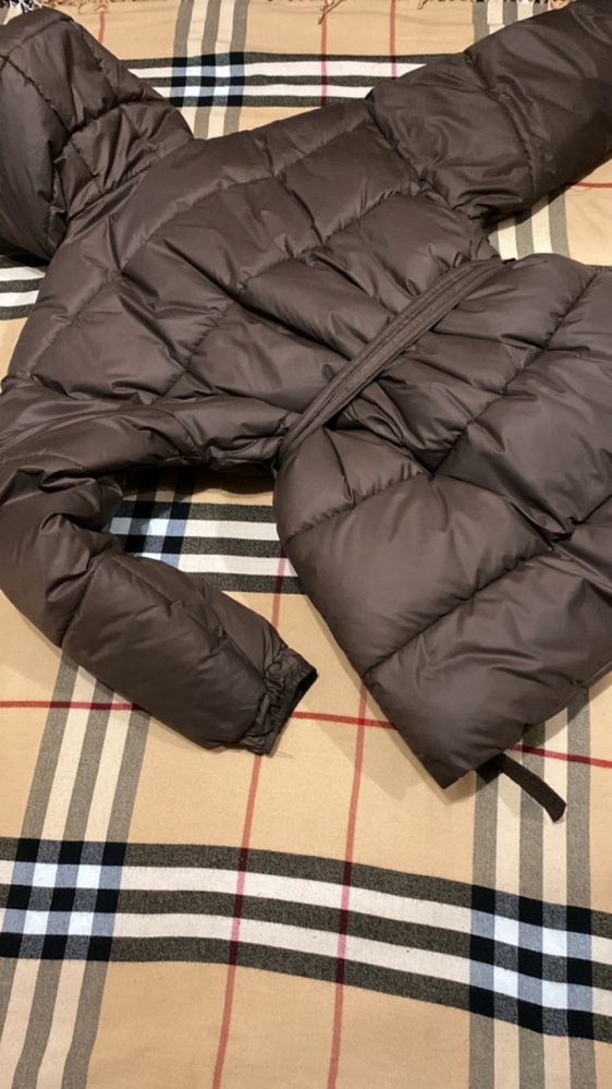 Продаю дуже стильну куртку люксова содель max mara