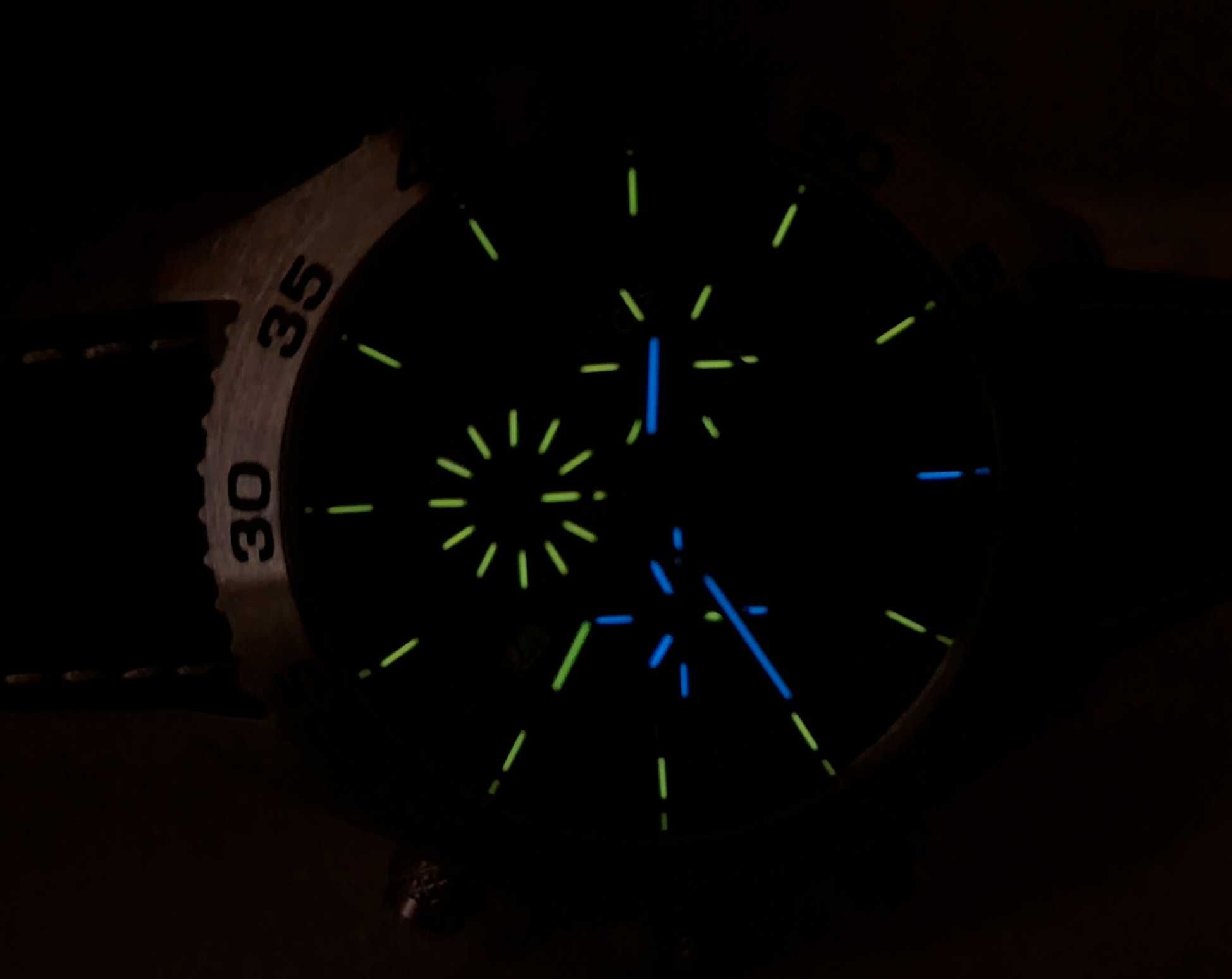Чоловічий годинник Traser H3 T5 Aurora Chronograph Tritium Swiss Sapph