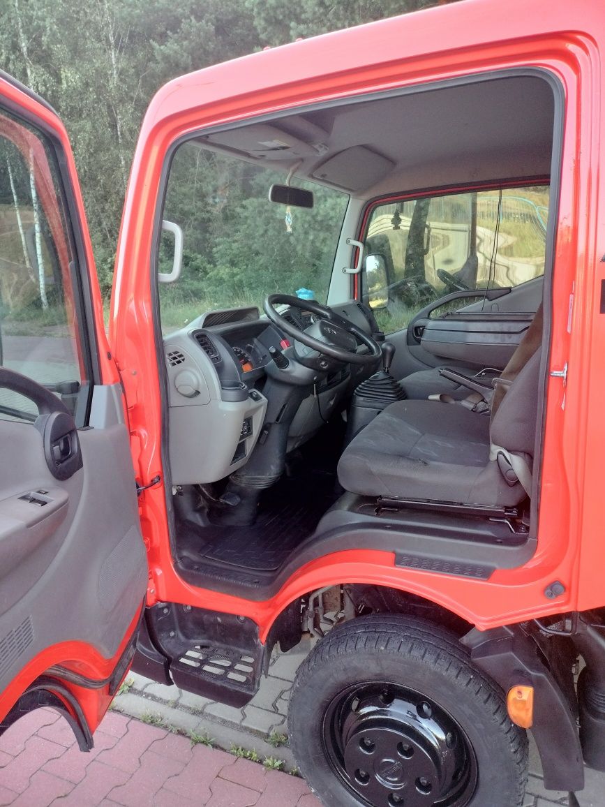 Nissan CABSTAR platforma laweta
