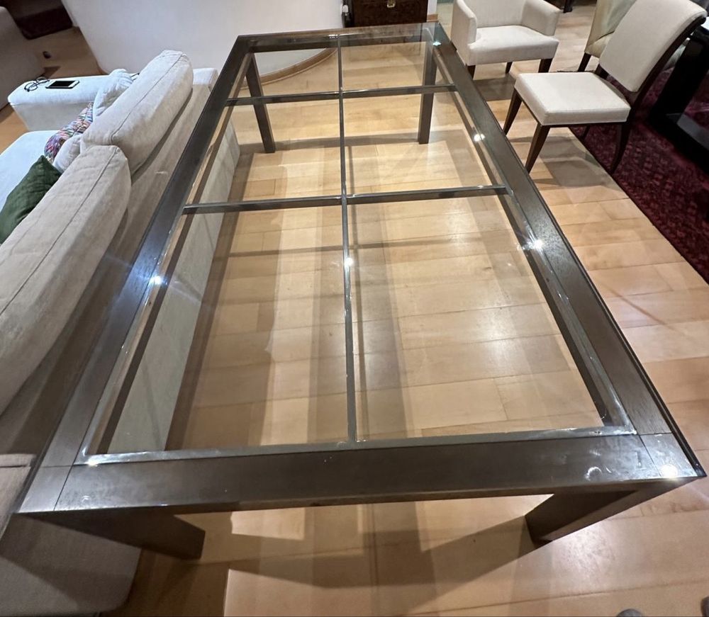 Mesa de jantar + 6 cadeiras (os cadeiroes não estão para venda)