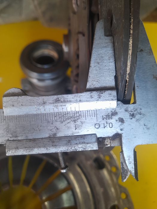 Продам щеплення на Опель Комбо 1.6