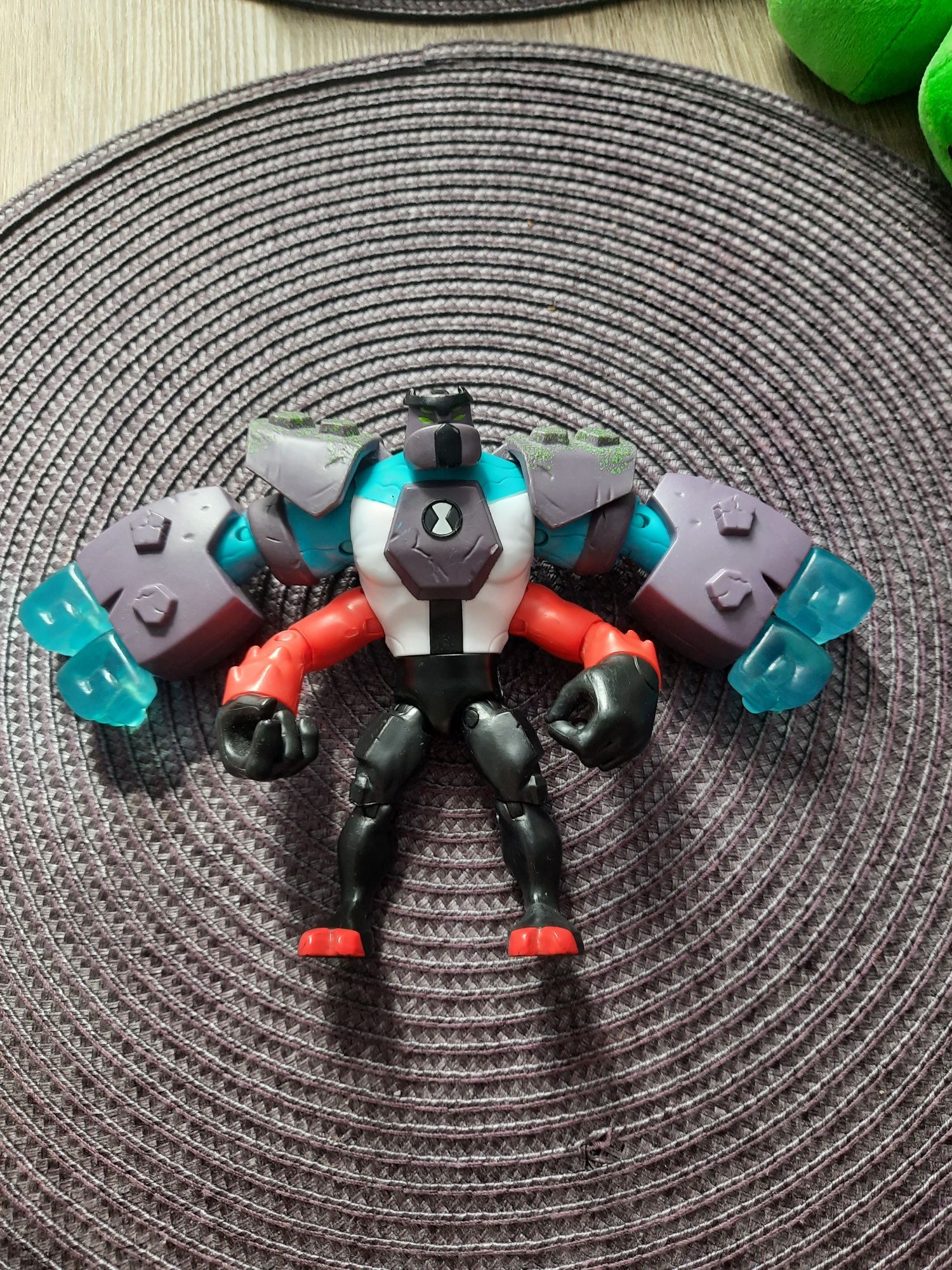 Figurki Ben 10 oryginalne