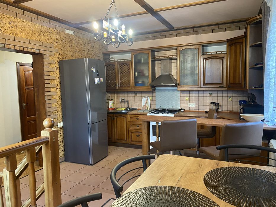 Продам 2х этажный дом Шевченковский ( пос. Димитрова)