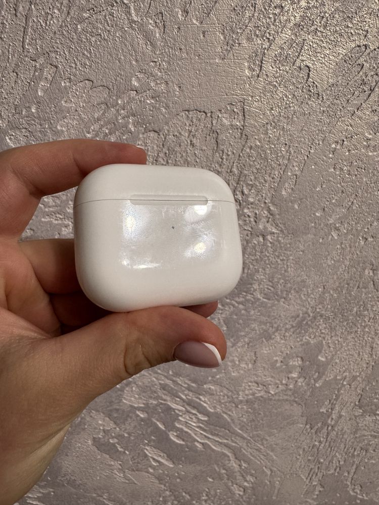Оригінальні AirPods 3 — лівий навушник + кейс (Еірподс)
