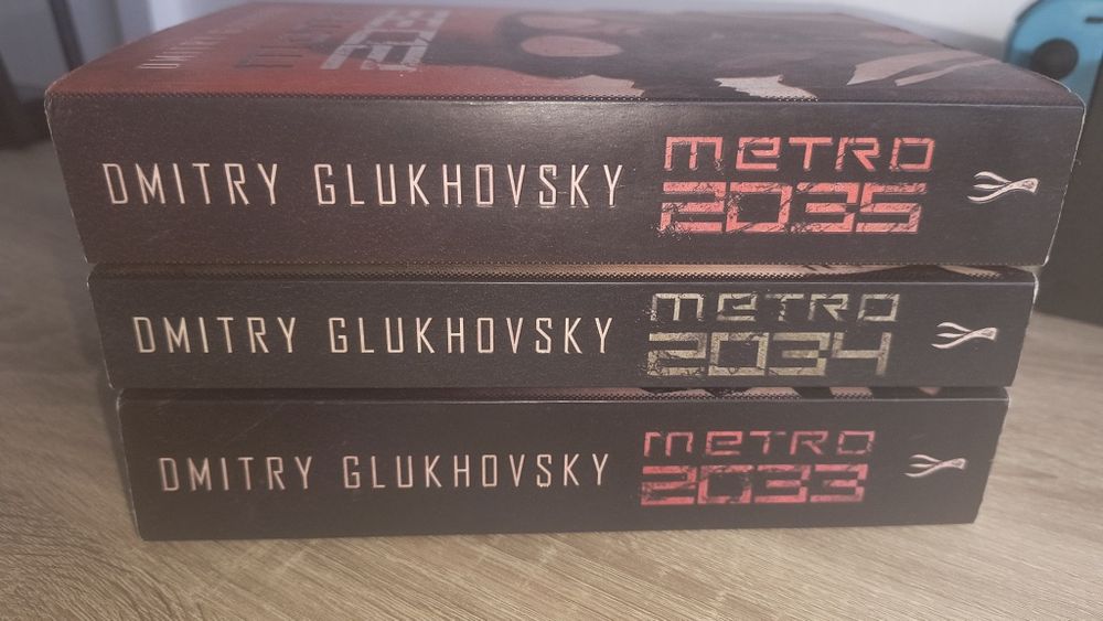 Dmitry Glukhovsky seria metro.