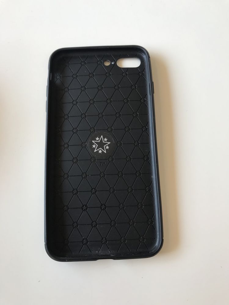 Silikonowe etui/case na iPhone 7+ z magnesem, czarne