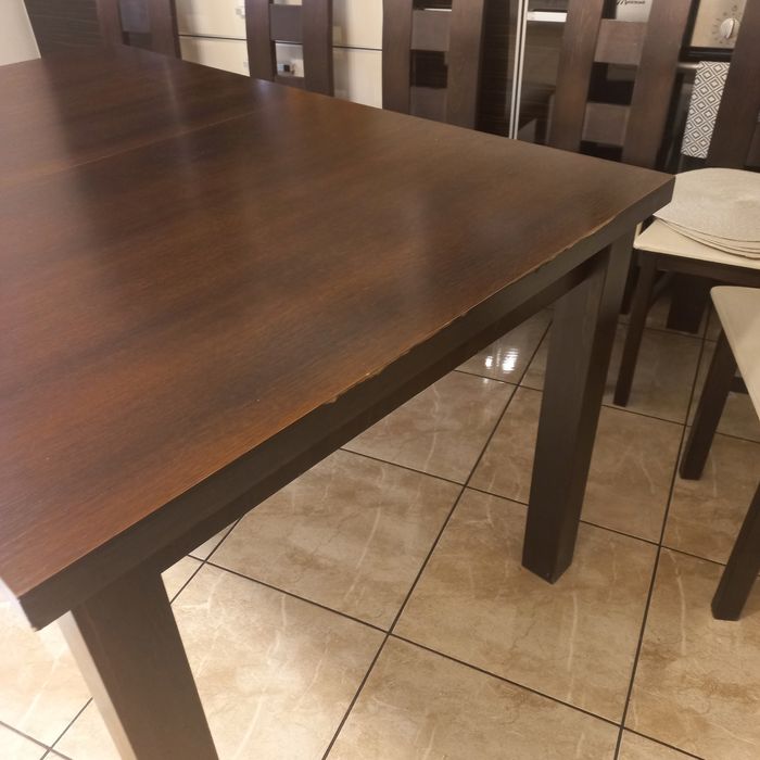 Komplet stół i krzesła