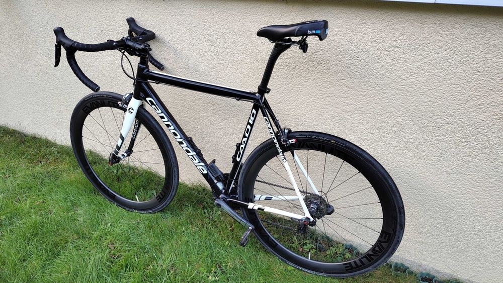 Cannodale Caad10 L 56cm 7,5kg Ultegra Di2 DuraAce Pirelli AbsolutBlack