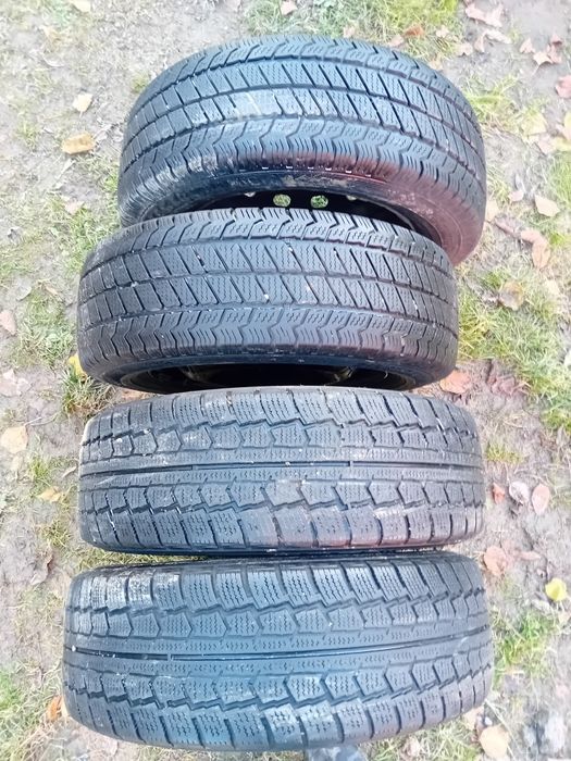Opony zimowe z felgami