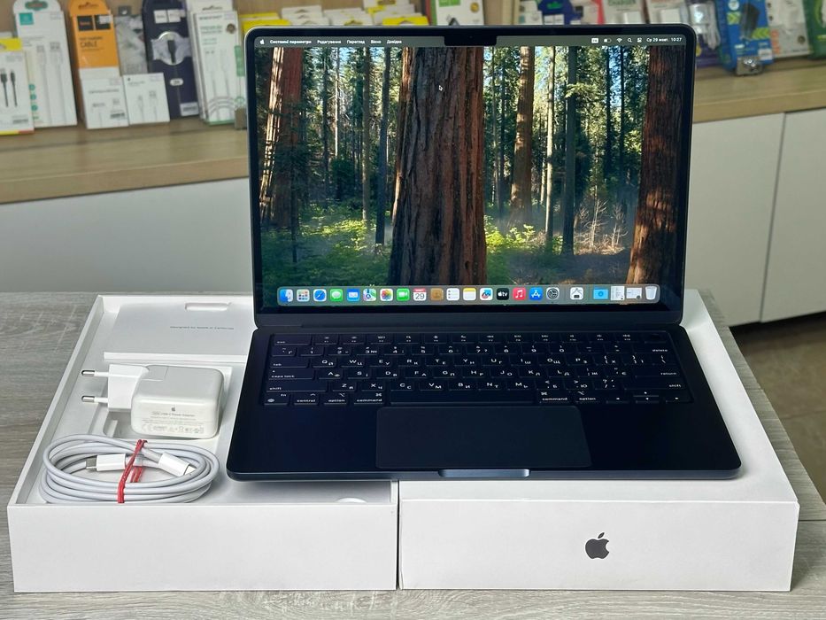 Ноутбук MacBook Air 13" Midnight M2 8gb 256gb ssd A2681 2025 ІДЕАЛ
