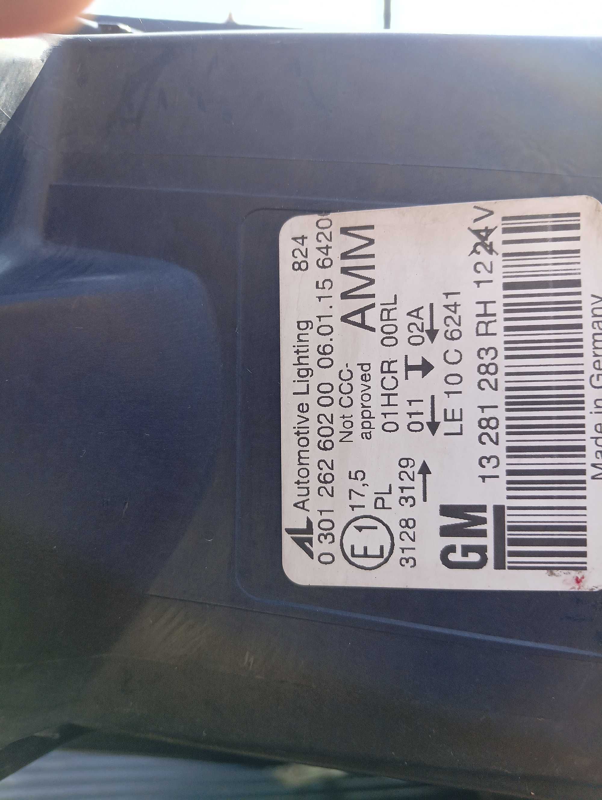 Lampy przednie Astra J