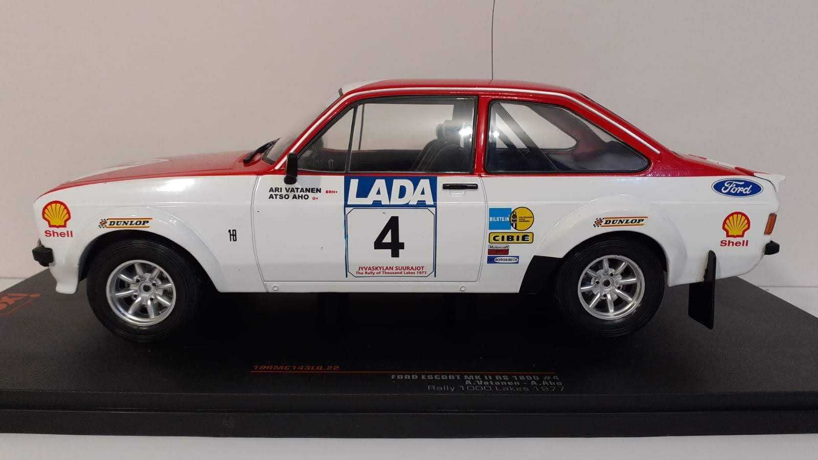 1/18 Ford Escort MK II RS #4 A. Vatanen - Ixo