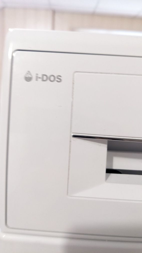 Пральна машина Bosch. WAU28SP8SN