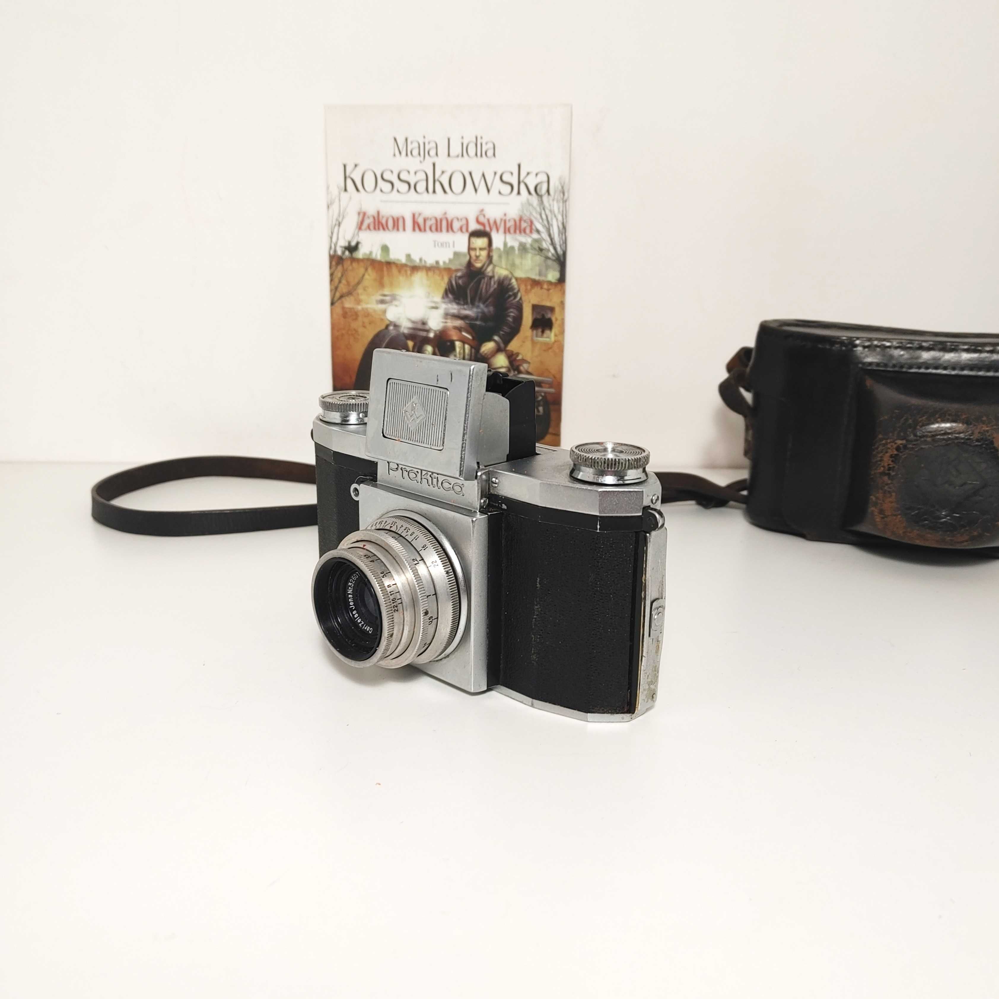 Lustrzanka analogowa PRAKTICA KW  I Gen 1949 rok Carl Zeiss Tessar M42