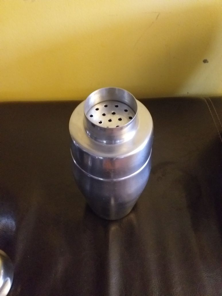 Conjunto Inox: 4 frapes, 2 recipientes para gelo, 2 pinças e shaker