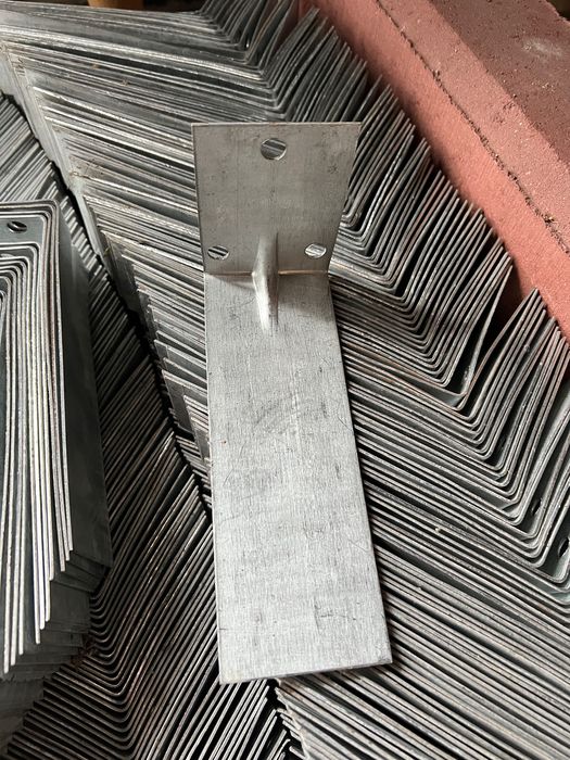 Решітка металева кронштейн фасадний Жалюзі горизонтальні