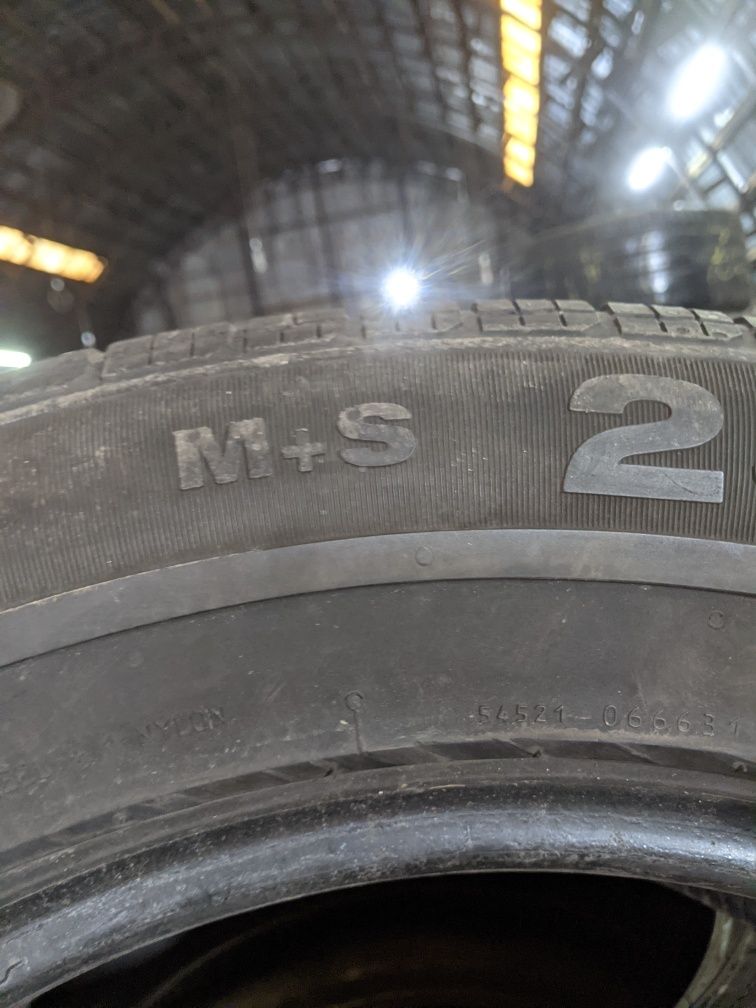 255/55R18 Continental