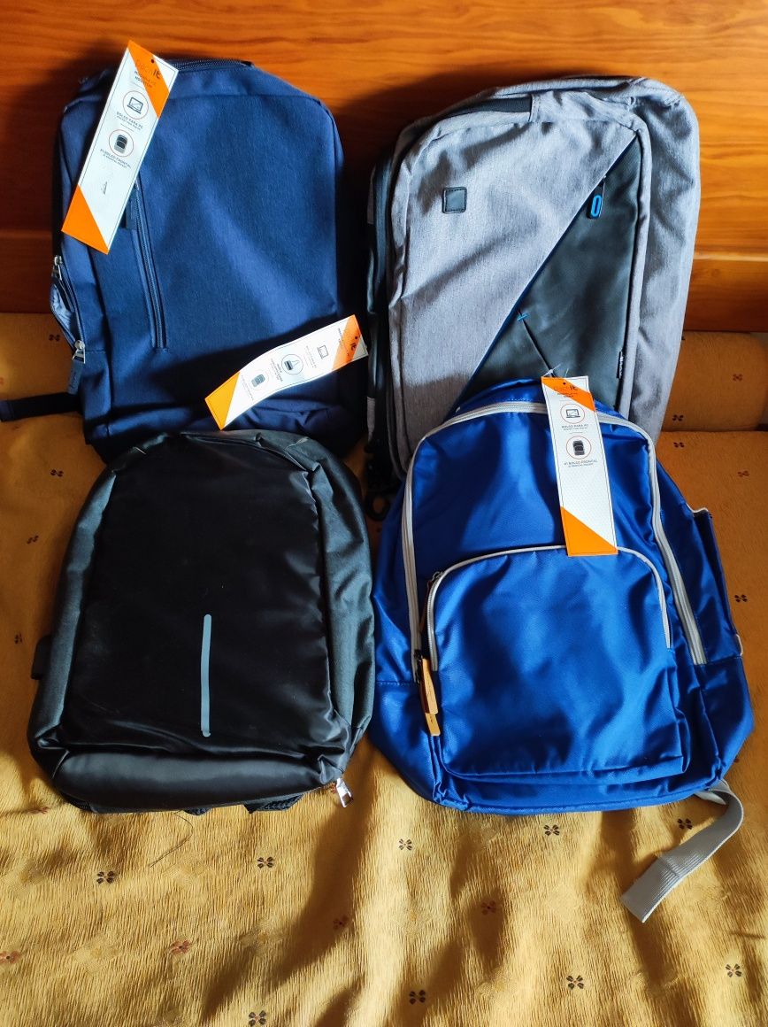 Conjunto de 5 Mochilas para Portáteis