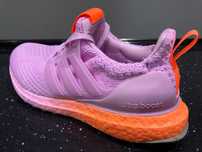 Adidas damskie buty sportowe UltraBOOST 5.0 DNA W r. 36 2/3 | GV8737