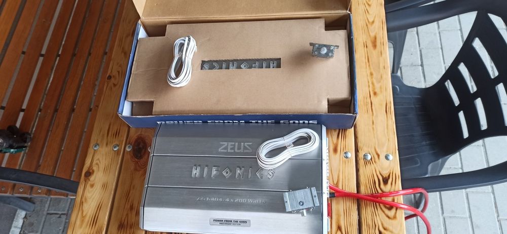 Wzmacniacz Hifonics Zeus ZXI6404