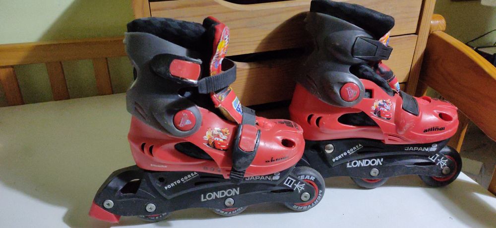 Patins em linha de criança