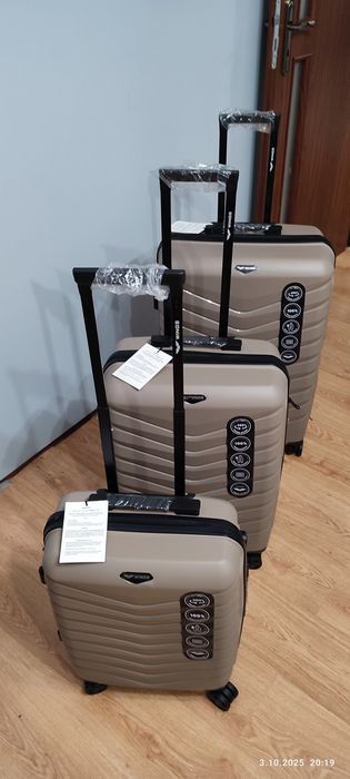 Komplet 3 walizek Wings Phoenix 2.0