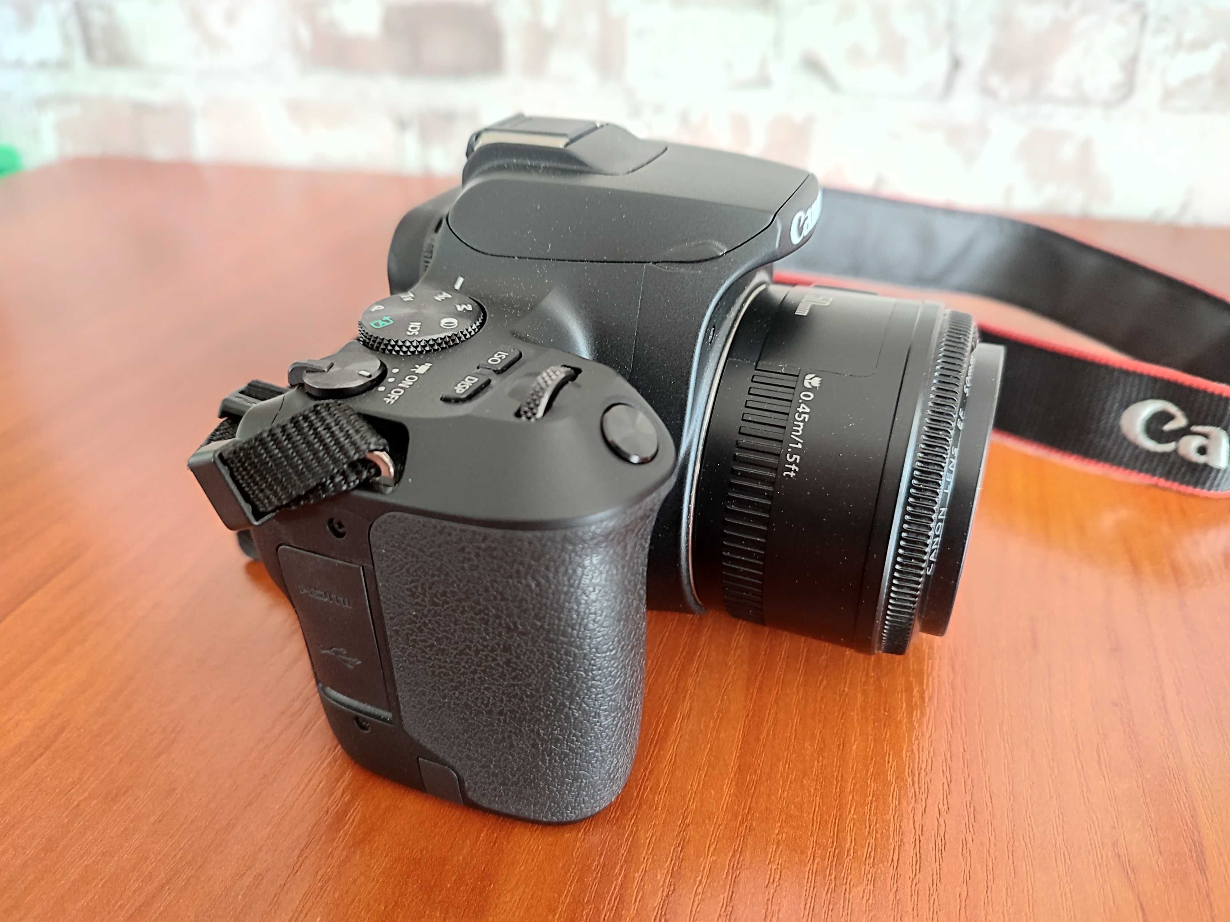 Aparat lustrzanka 4K Canon 250D