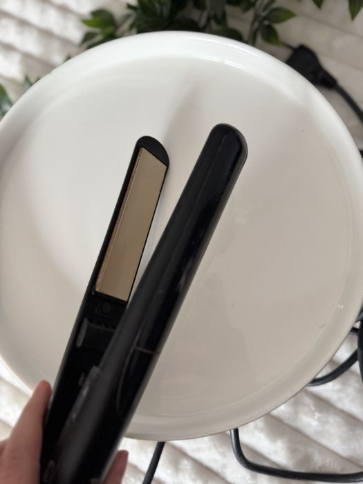 Prostownica do włosów Philips