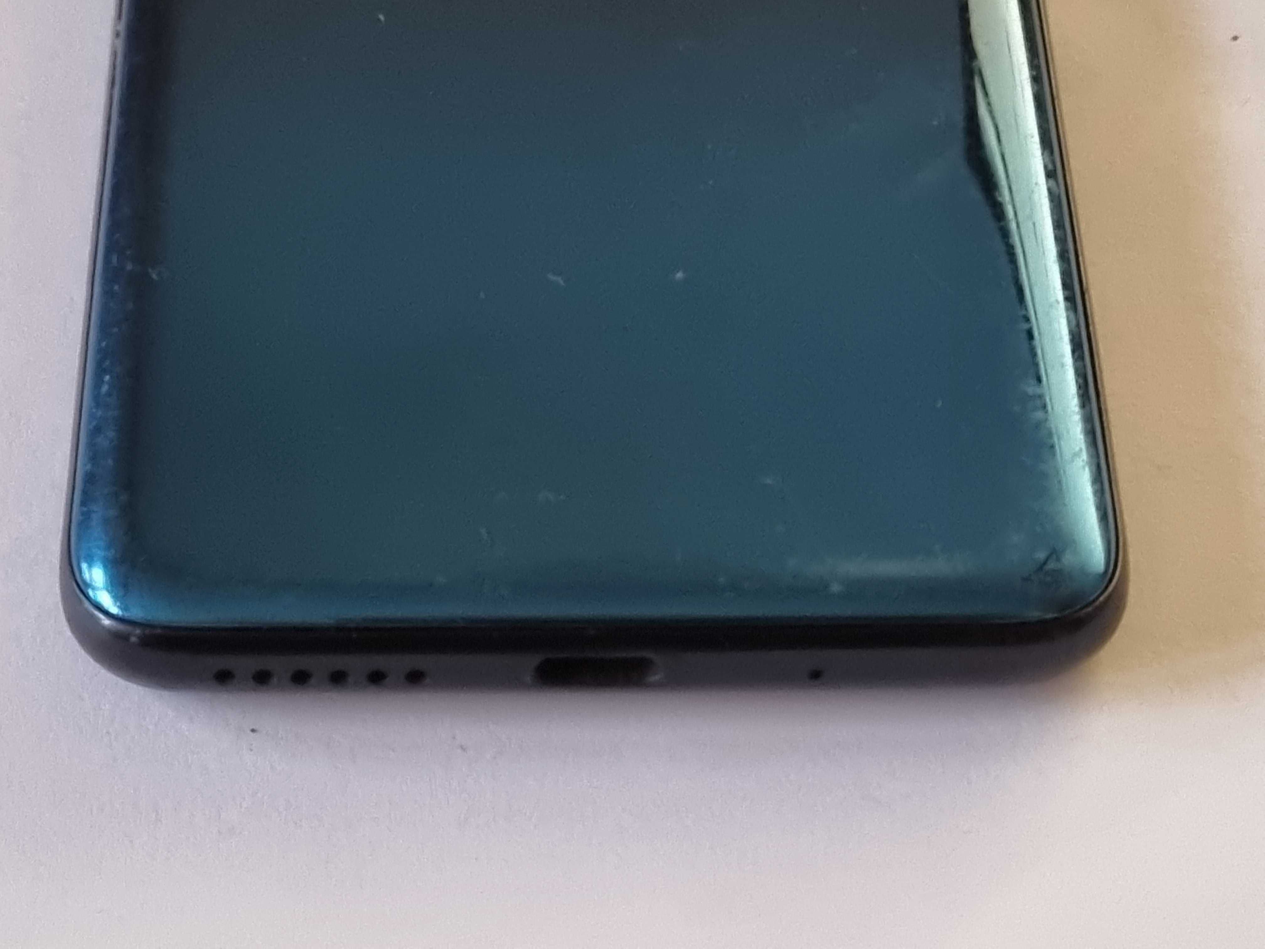 Motorola One Macro Dual-SIM XT2016-1