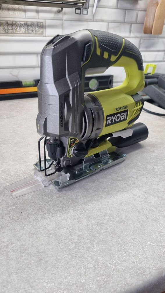 Лобзик Ryobi RJS1050 680w