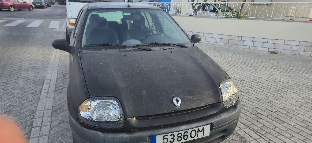 Clio 1.2 1999 troca por moto 125cc