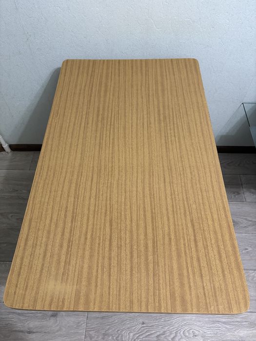 Кухонний стіл 60 на 100, самовивіз