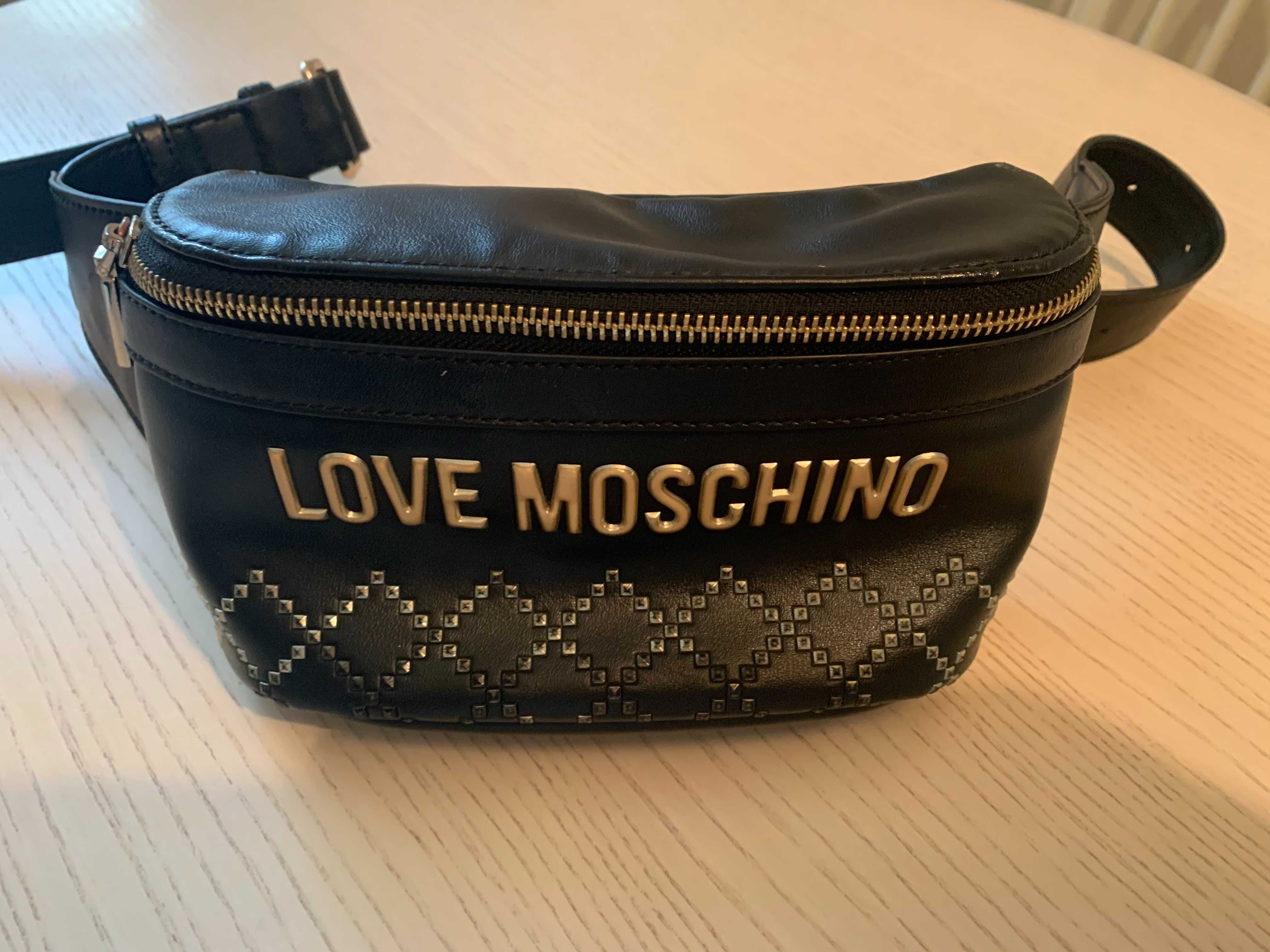 Поясная сумка  Love Moschino