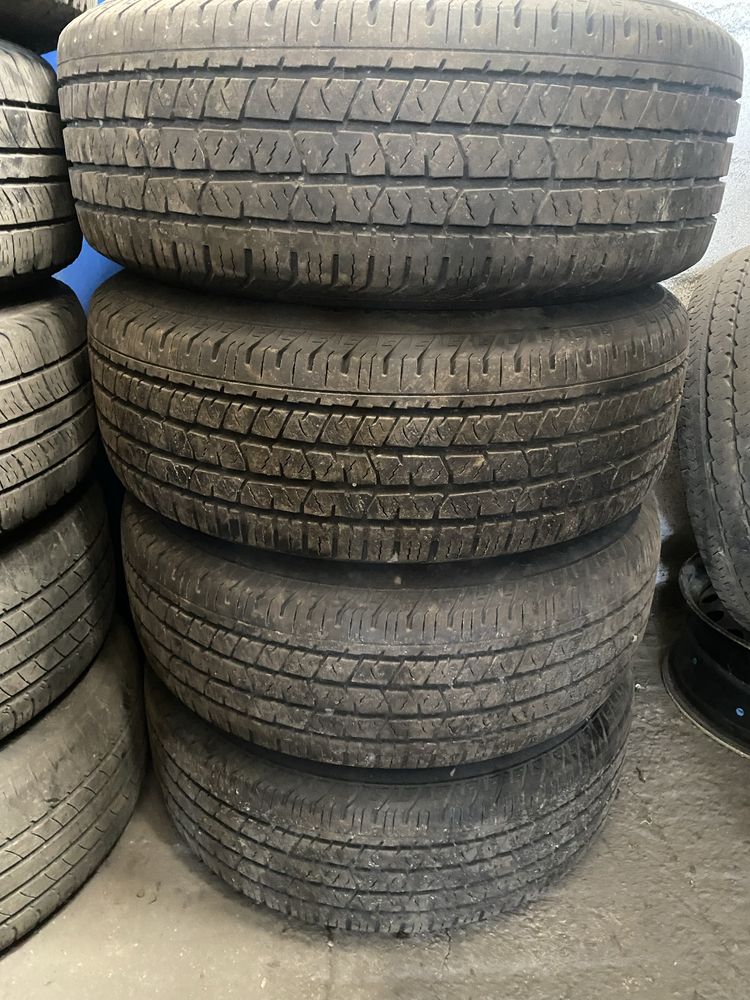 Pneus 265/65R18 com jantes
