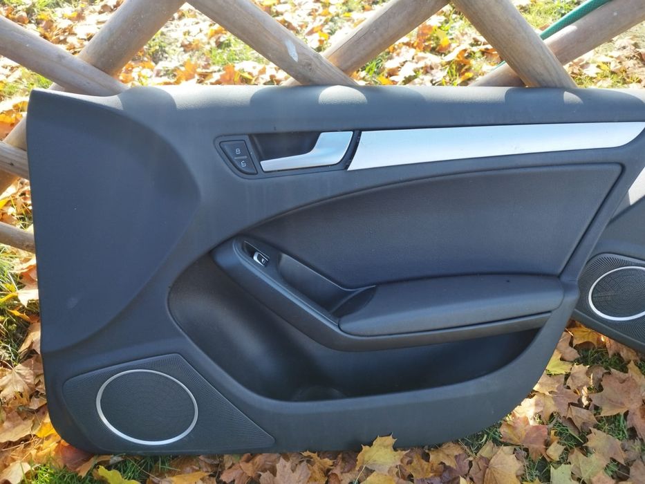 Środek Audi A4 B8 allroad boczki fotele