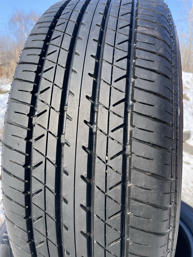225 55 R17 комплект летних шин Bridgestone