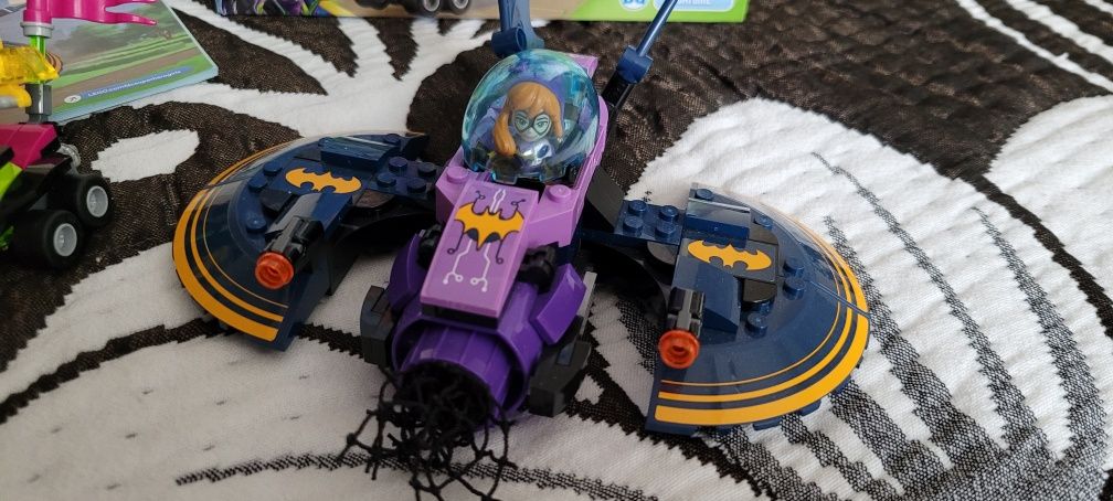 Klocki LEGO DC Super Hero Girls 41230 - Batgirl i pościg Batjetem